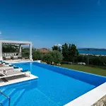 Blue Ivy With Heated Pool