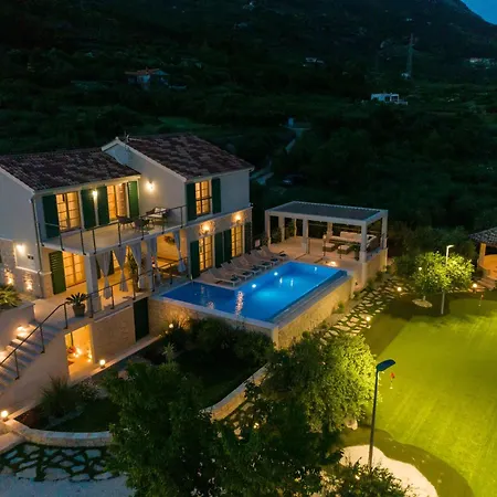 Blue Ivy With Heated Pool * Kaštela