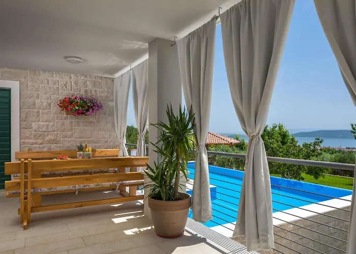 וילה Blue Ivy With Heated Pool *